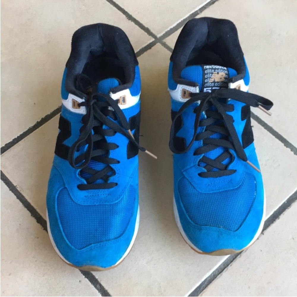 Like-new NB sneakers